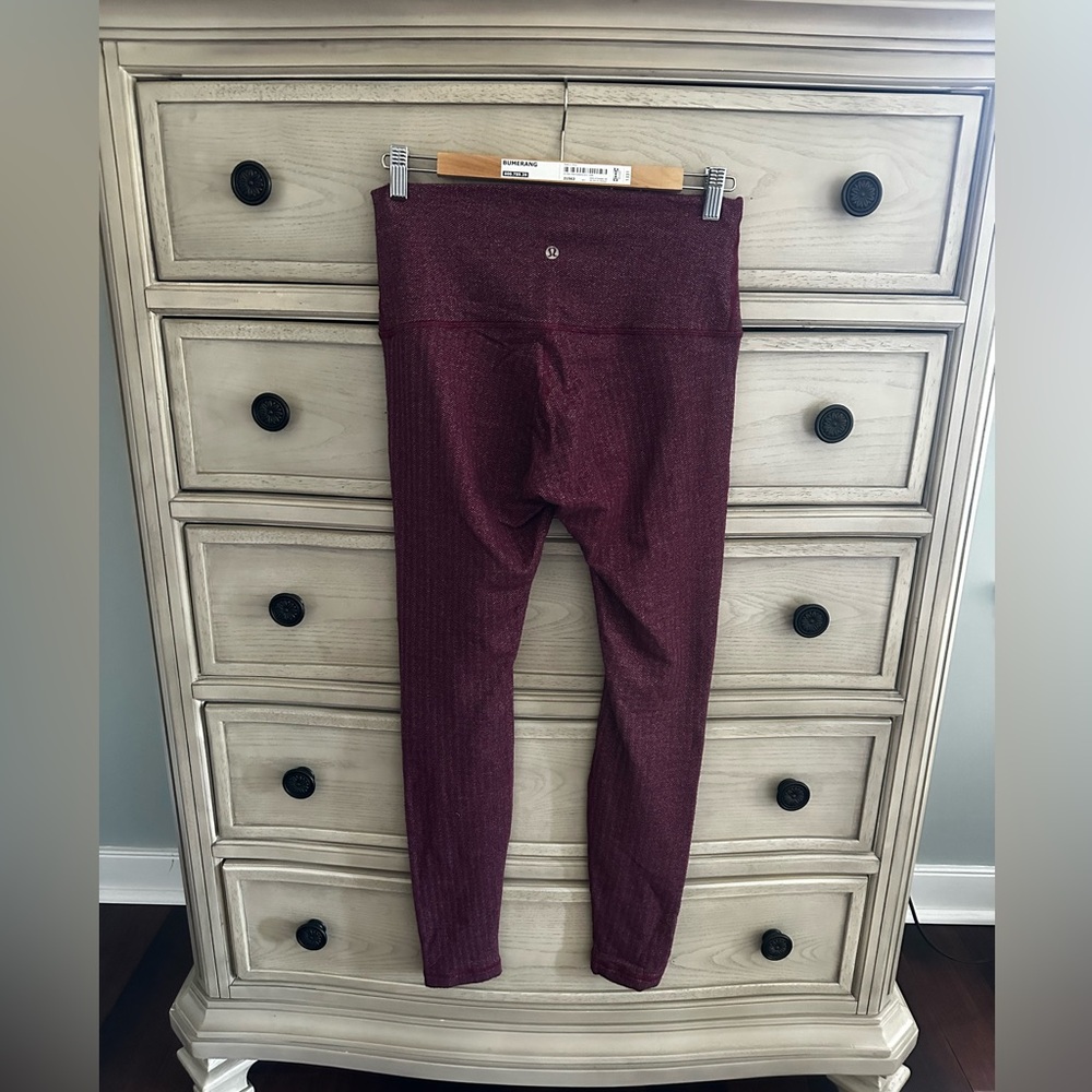Lululemon Athletica active pants, women size 6